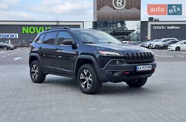 Позашляховик / Кросовер Jeep Cherokee 2015 в Києві