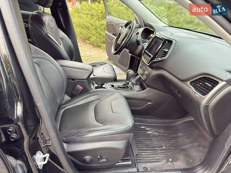 Позашляховик / Кросовер Jeep Cherokee 2020 в Кропивницькому