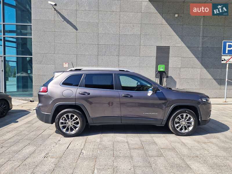 Внедорожник / Кроссовер Jeep Cherokee 2018 в Харькове