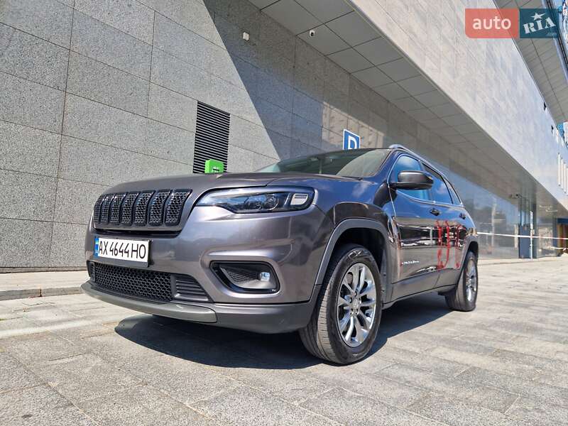 Внедорожник / Кроссовер Jeep Cherokee 2018 в Харькове