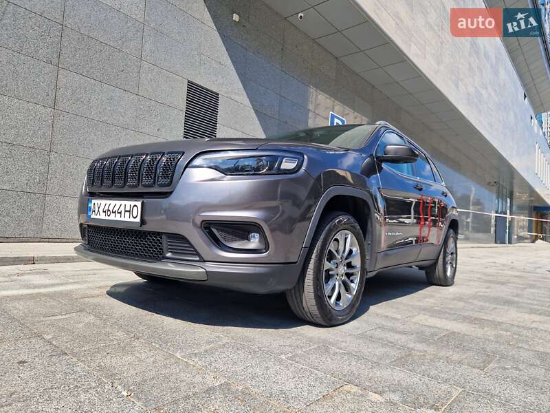 Внедорожник / Кроссовер Jeep Cherokee 2018 в Харькове