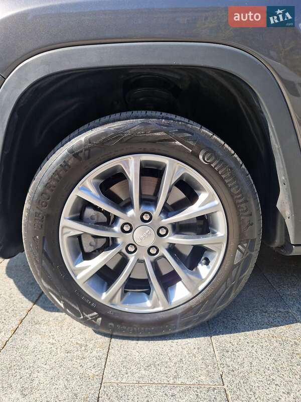 Внедорожник / Кроссовер Jeep Cherokee 2018 в Харькове