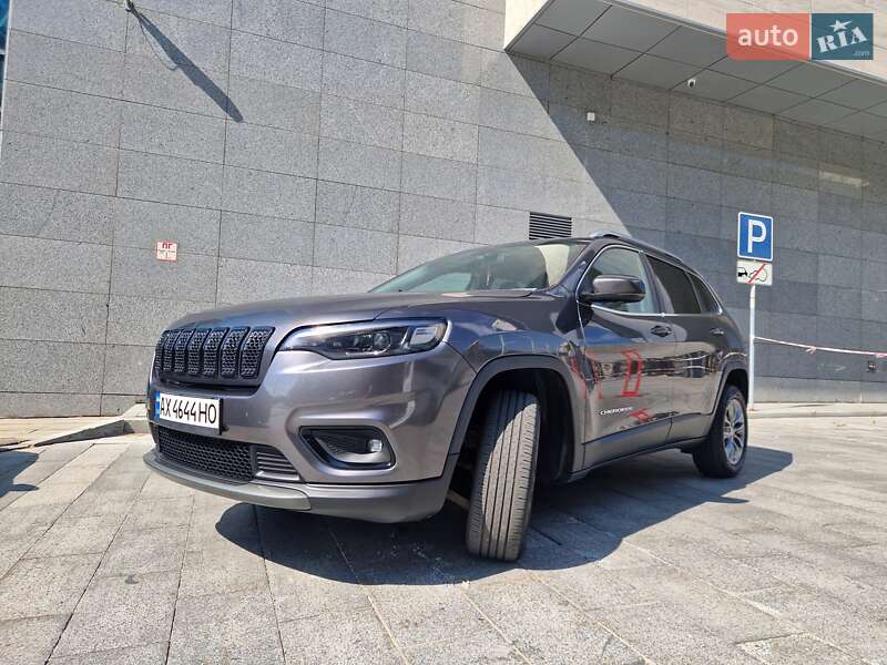 Внедорожник / Кроссовер Jeep Cherokee 2018 в Харькове