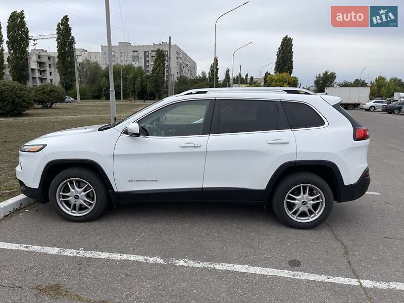 Позашляховик / Кросовер Jeep Cherokee 2016 в Кременчуці фото 4 Позашляховик / Кросовер Jeep Cherokee 2016 в Кременчуці