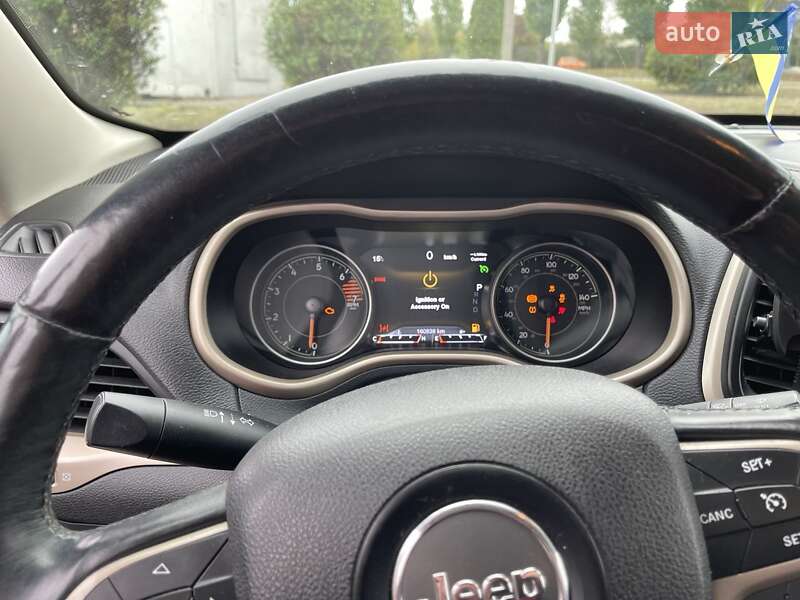 Позашляховик / Кросовер Jeep Cherokee 2016 в Кременчуці фото 14 Позашляховик / Кросовер Jeep Cherokee 2016 в Кременчуці