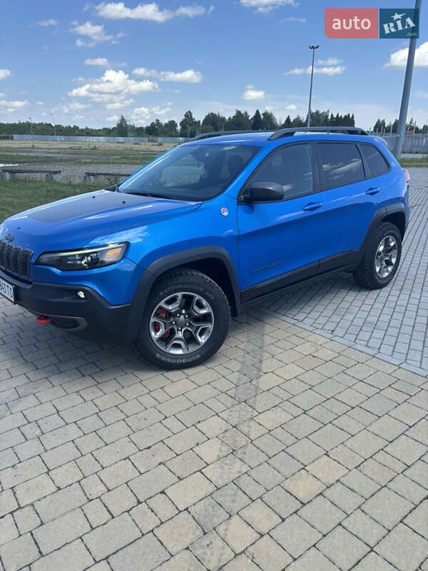 Внедорожник / Кроссовер Jeep Cherokee 2019 в Львове