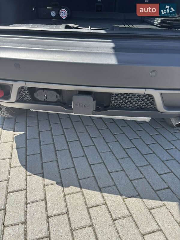 Внедорожник / Кроссовер Jeep Cherokee 2019 в Львове