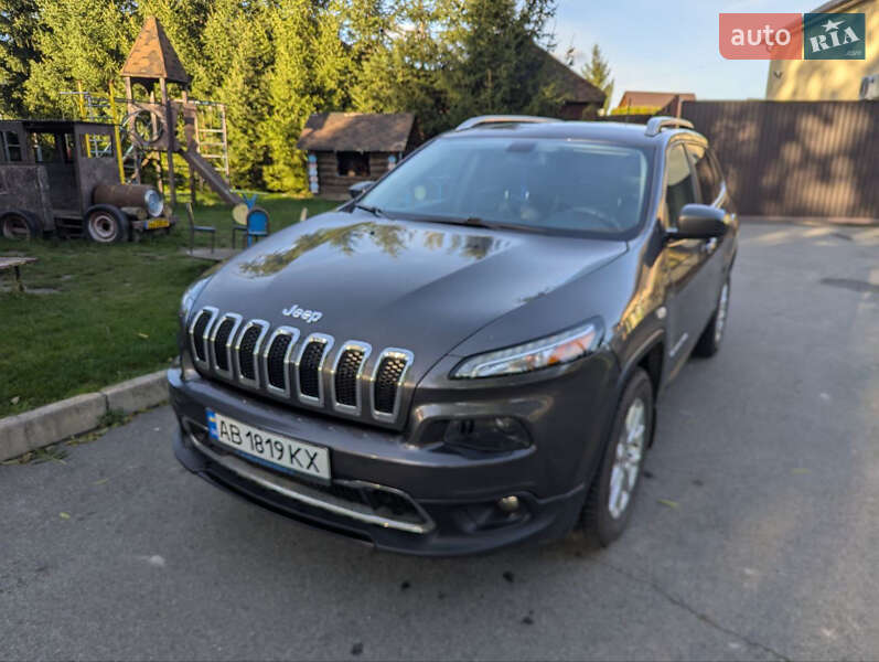 Внедорожник / Кроссовер Jeep Cherokee 2017 в Виннице