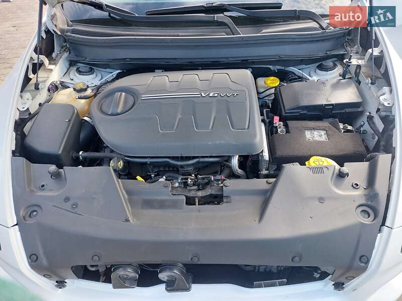 Внедорожник / Кроссовер Jeep Cherokee 2014 в Звягеле