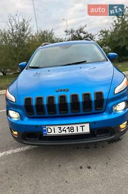 Внедорожник / Кроссовер Jeep Cherokee 2017 в 