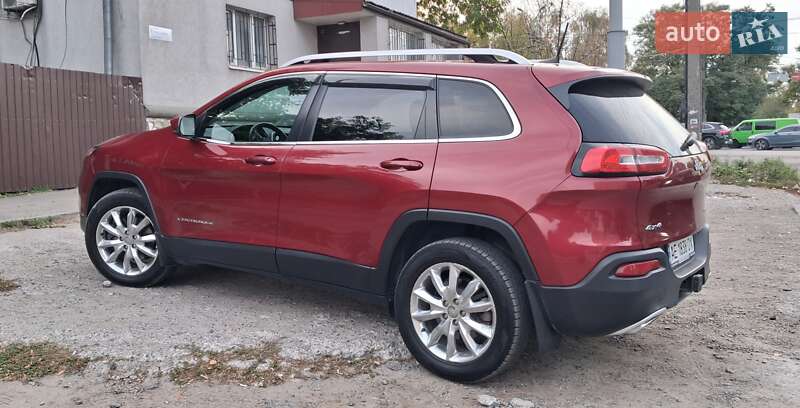 Внедорожник / Кроссовер Jeep Cherokee 2016 в Днепре