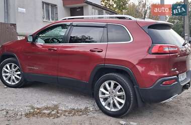 Внедорожник / Кроссовер Jeep Cherokee 2016 в 
