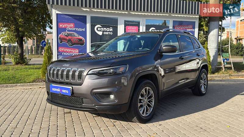 Внедорожник / Кроссовер Jeep Cherokee 2018 в 