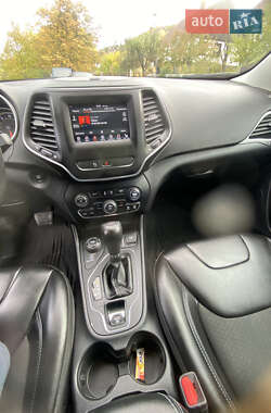 Позашляховик / Кросовер Jeep Cherokee 2020 в  фото 5 Позашляховик / Кросовер Jeep Cherokee 2020 в