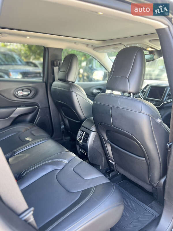 Позашляховик / Кросовер Jeep Cherokee 2021 в Одесі фото 13 Позашляховик / Кросовер Jeep Cherokee 2021 в Одесі