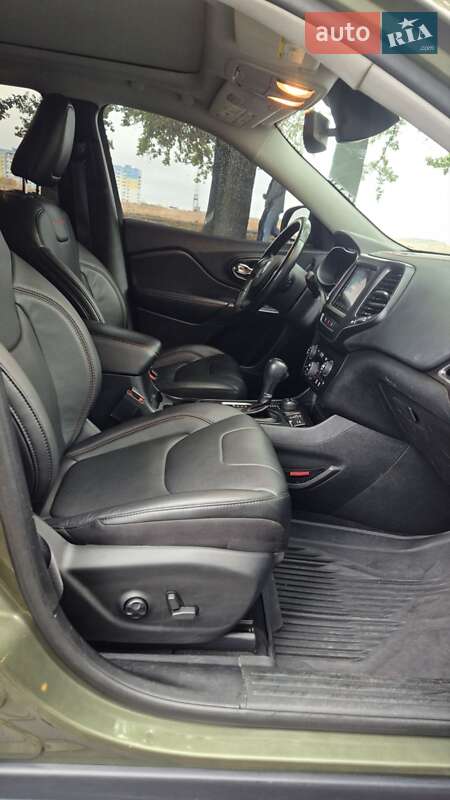 Внедорожник / Кроссовер Jeep Cherokee 2021 в Полтаве фото 16 Внедорожник / Кроссовер Jeep Cherokee 2021 в Полтаве