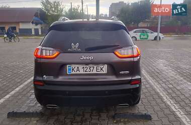 Внедорожник / Кроссовер Jeep Cherokee 2018 в 