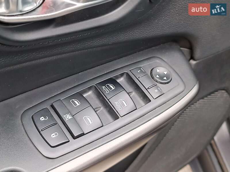 Внедорожник / Кроссовер Jeep Cherokee 2018 в Харькове