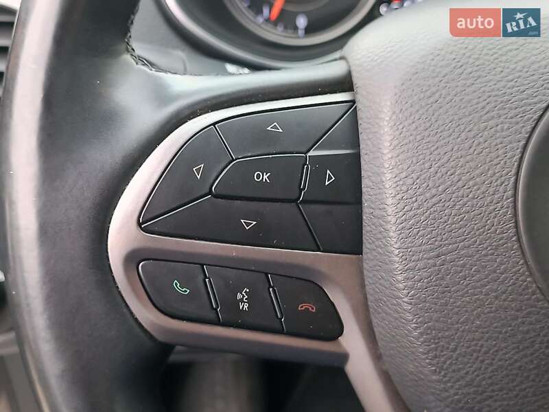 Внедорожник / Кроссовер Jeep Cherokee 2018 в Харькове