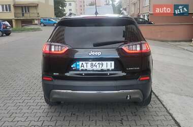 Внедорожник / Кроссовер Jeep Cherokee 2019 в 