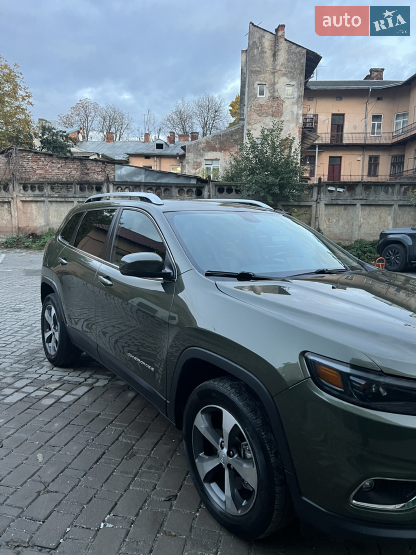 2020 Jeep Cherokee - мініатюра 11