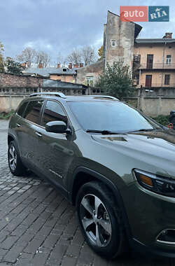 Внедорожник / Кроссовер Jeep Cherokee 2020 в 