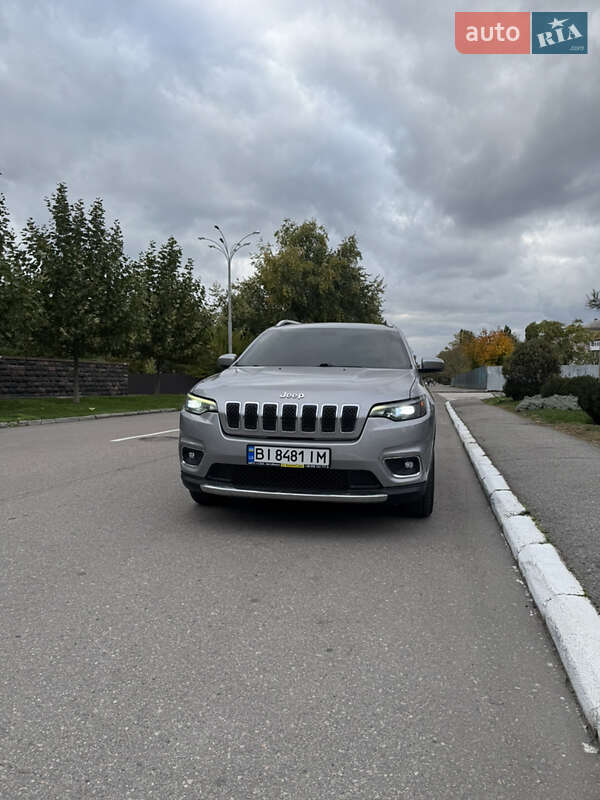 Внедорожник / Кроссовер Jeep Cherokee 2018 в Кременчуге