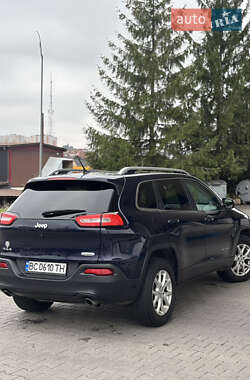 Внедорожник / Кроссовер Jeep Cherokee 2014 в 