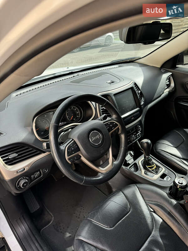 Внедорожник / Кроссовер Jeep Cherokee 2015 в Киеве фото 8 Внедорожник / Кроссовер Jeep Cherokee 2015 в Киеве