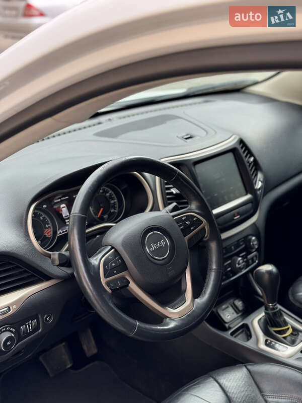 Внедорожник / Кроссовер Jeep Cherokee 2015 в Киеве фото 13 Внедорожник / Кроссовер Jeep Cherokee 2015 в Киеве