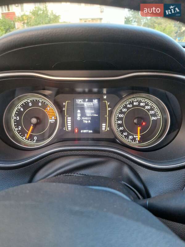 Внедорожник / Кроссовер Jeep Cherokee 2022 в Киеве