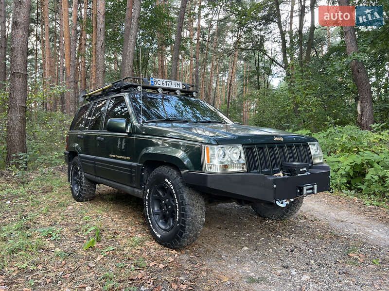 Позашляховик / Кросовер Jeep Cherokee 1996 в Кременці