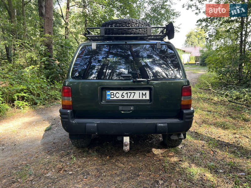 Позашляховик / Кросовер Jeep Cherokee 1996 в Кременці