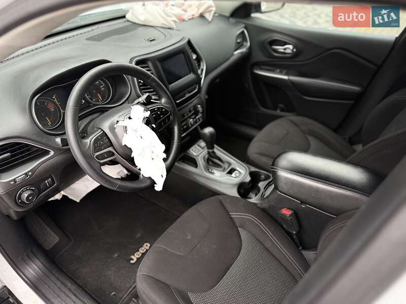 Позашляховик / Кросовер Jeep Cherokee 2019 в Львові фото 16 Позашляховик / Кросовер Jeep Cherokee 2019 в Львові