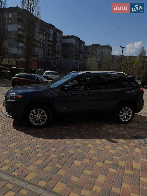 Позашляховик / Кросовер Jeep Cherokee 2019 в Кропивницькому