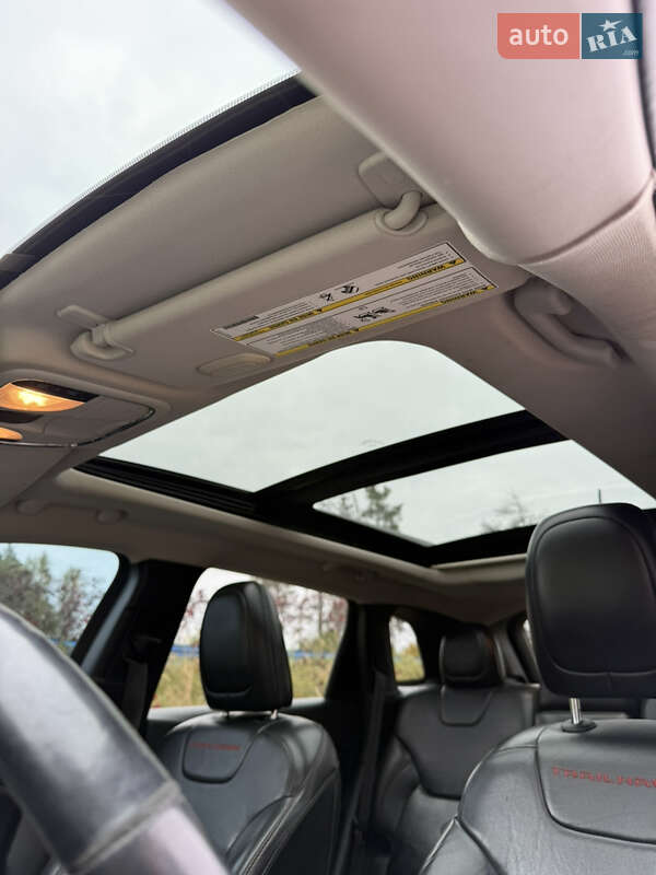 Внедорожник / Кроссовер Jeep Cherokee 2016 в Киеве фото 9 Внедорожник / Кроссовер Jeep Cherokee 2016 в Киеве