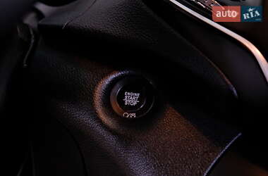 Позашляховик / Кросовер Jeep Cherokee 2020 в  фото 19 Позашляховик / Кросовер Jeep Cherokee 2020 в