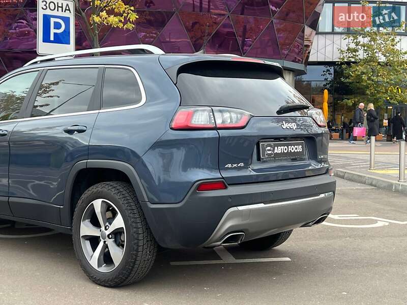 Внедорожник / Кроссовер Jeep Cherokee 2020 в Киеве