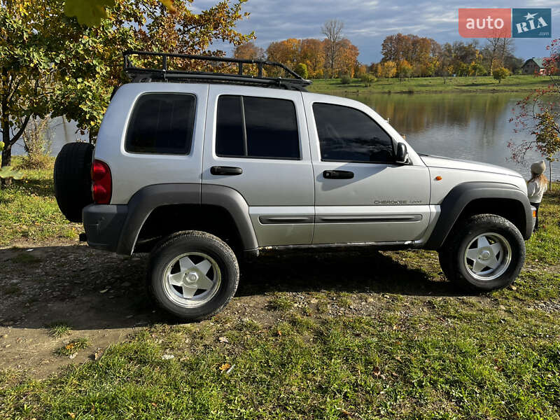 Внедорожник / Кроссовер Jeep Cherokee 2002 в Коломые фото 8 Внедорожник / Кроссовер Jeep Cherokee 2002 в Коломые