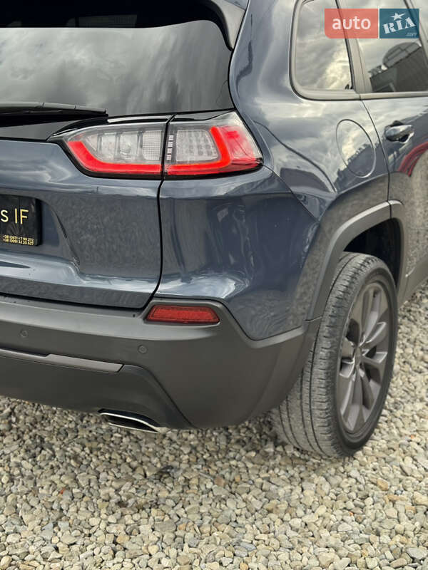 Позашляховик / Кросовер Jeep Cherokee 2020 в Івано-Франківську