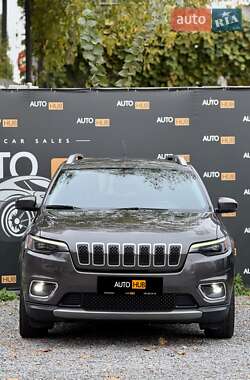 Внедорожник / Кроссовер Jeep Cherokee 2018 в 