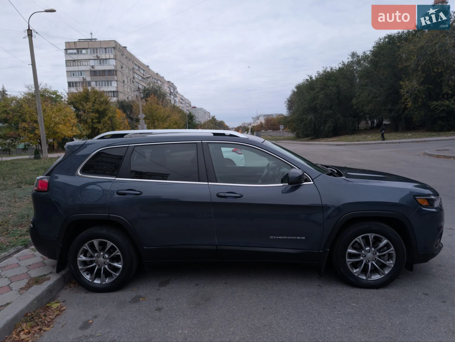2019 Jeep Cherokee - мініатюра 6