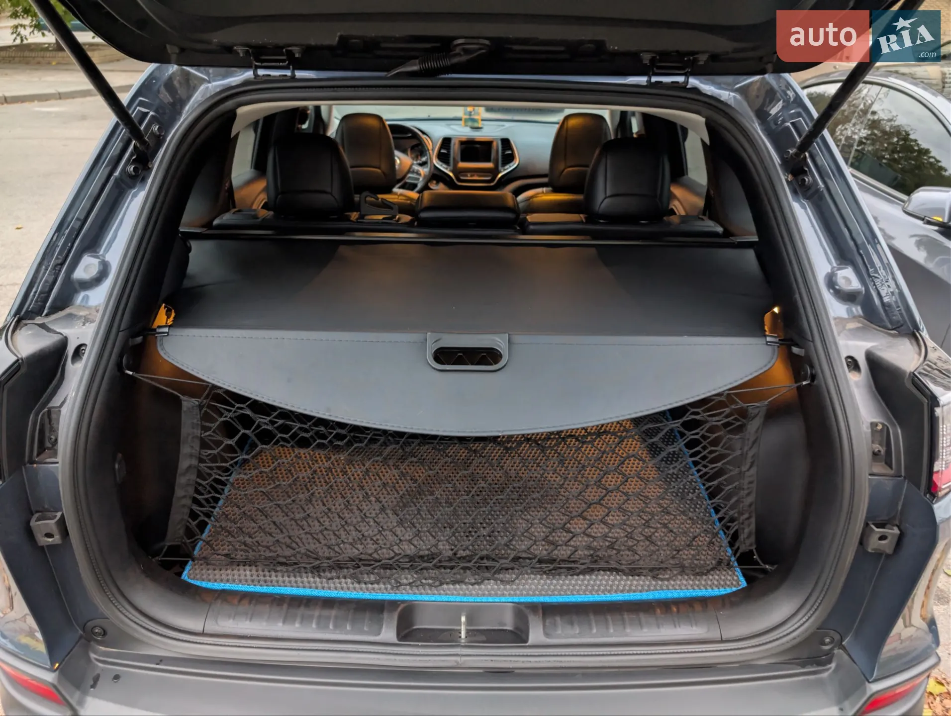 2019 Jeep Cherokee - мініатюра 15
