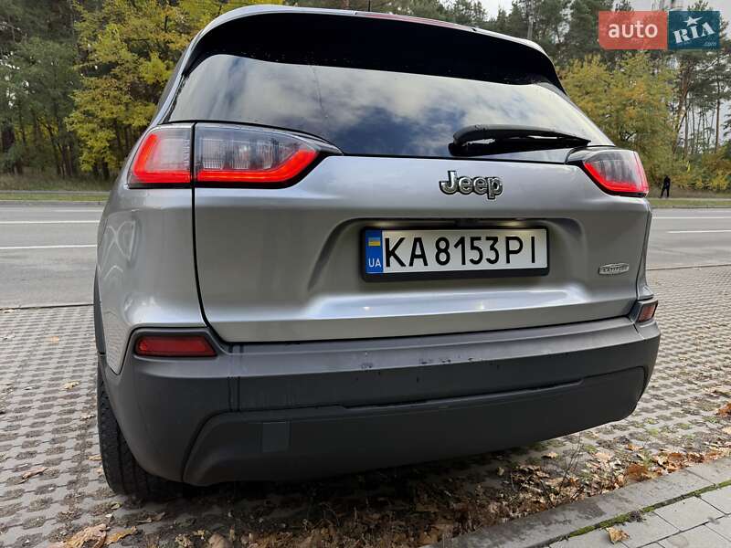 Внедорожник / Кроссовер Jeep Cherokee 2018 в Киеве