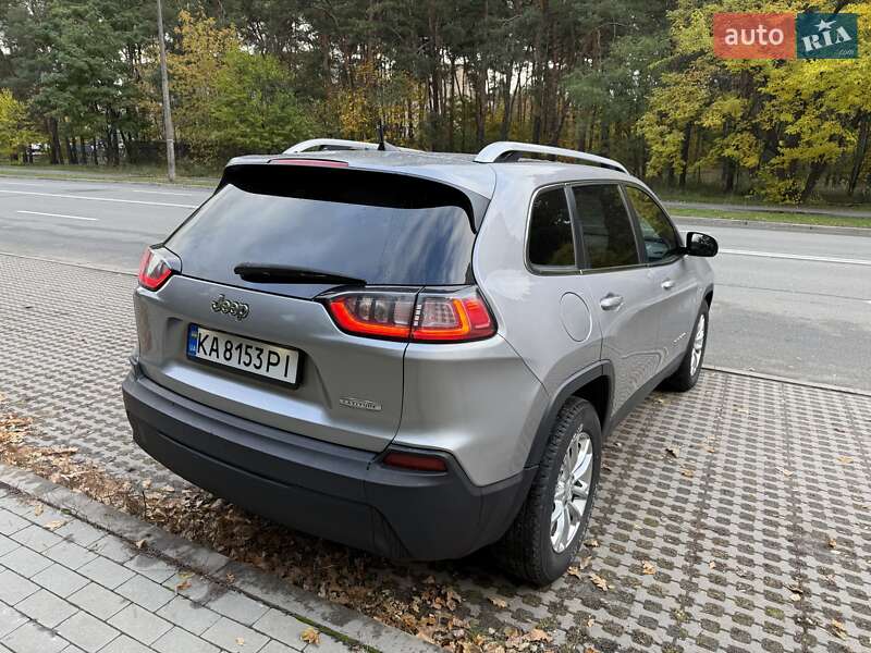 Внедорожник / Кроссовер Jeep Cherokee 2018 в Киеве