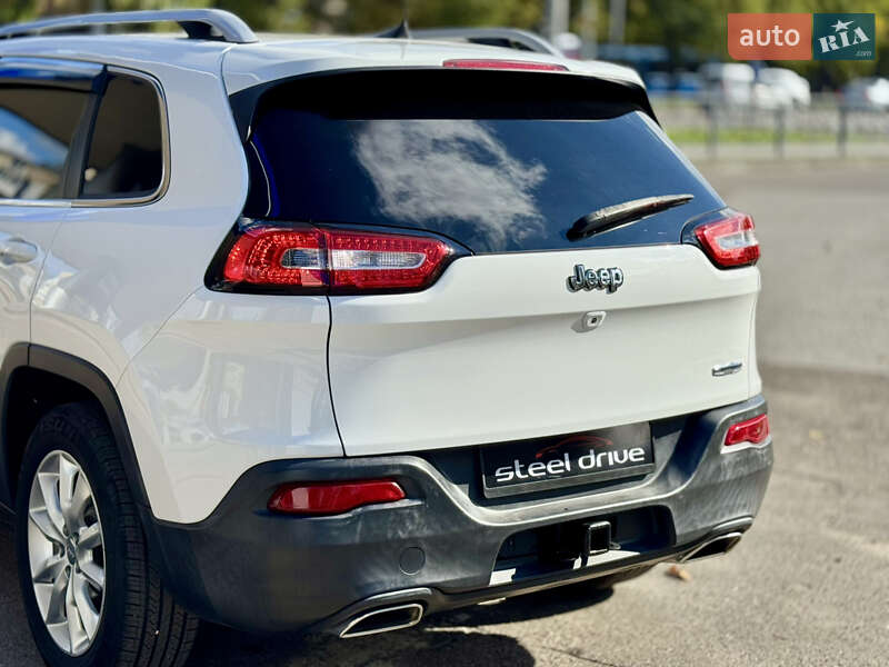 Позашляховик / Кросовер Jeep Cherokee 2015 в Миколаєві