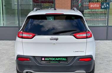 Внедорожник / Кроссовер Jeep Cherokee 2016 в 