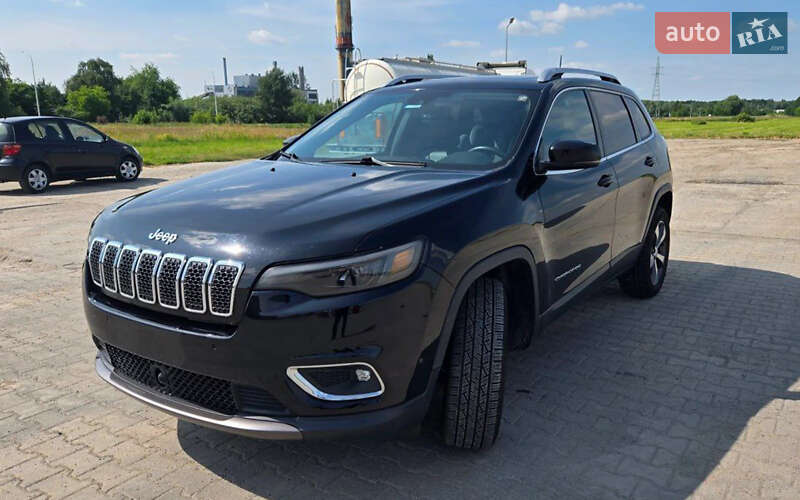 Позашляховик / Кросовер Jeep Cherokee 2018 в  фото Позашляховик / Кросовер Jeep Cherokee 2018 в