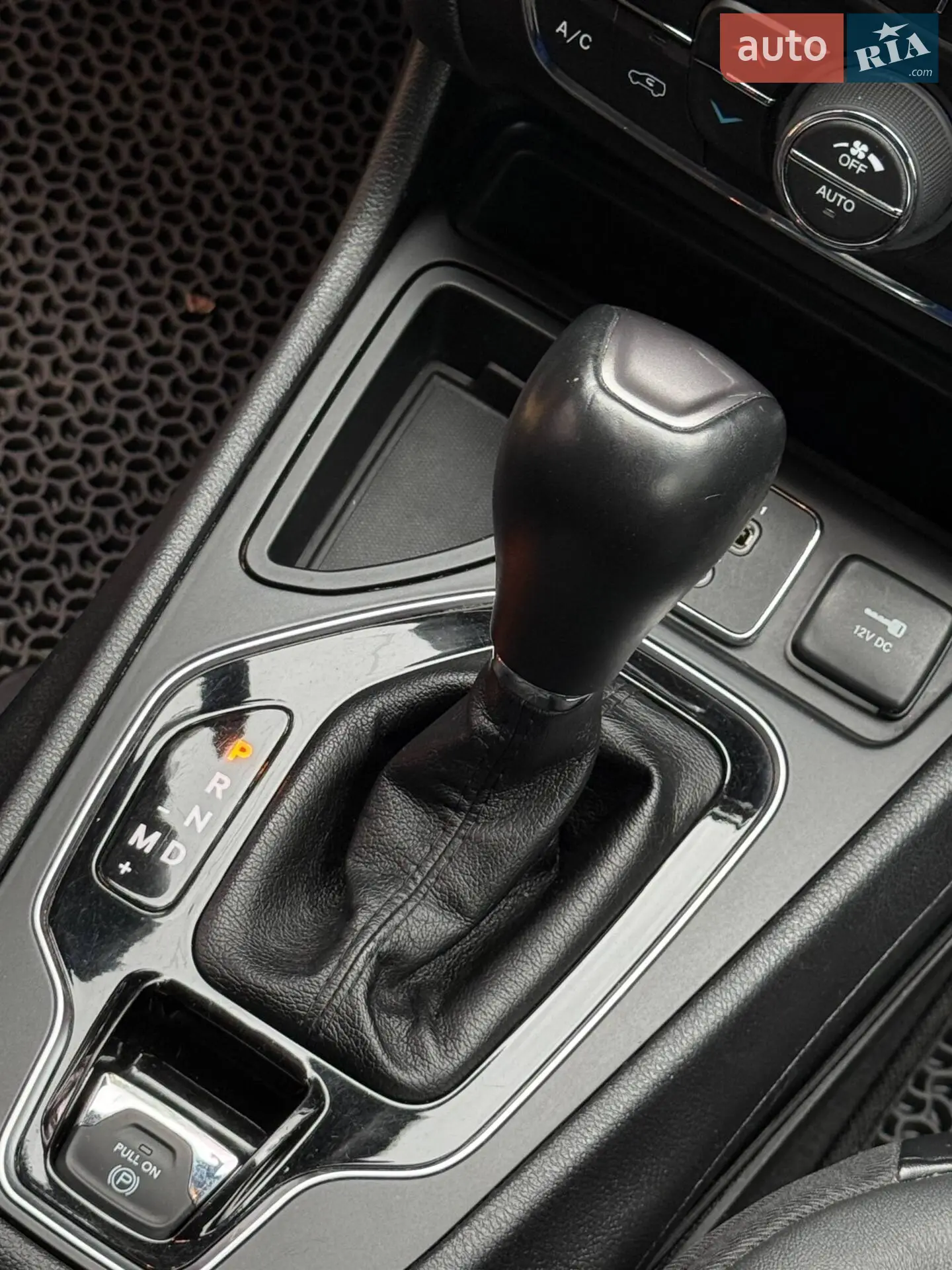 2019 Jeep Cherokee - мініатюра 27