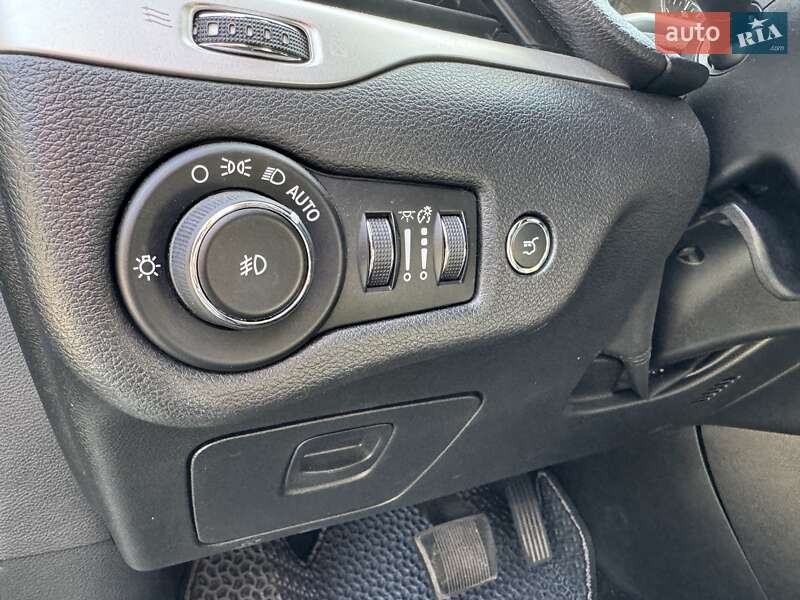 Внедорожник / Кроссовер Jeep Cherokee 2014 в Дубно фото 33 Внедорожник / Кроссовер Jeep Cherokee 2014 в Дубно